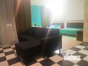 Студия квартира, посуточно, 40м2, 10/17 этаж