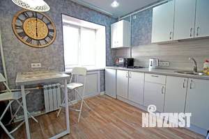 1-к квартира, посуточно, 44м2, 1/1 этаж