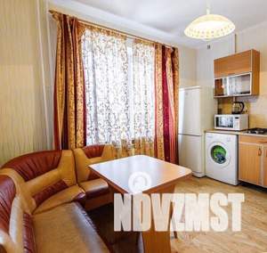 1-к квартира, посуточно, 39м2, 3/9 этаж