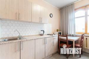 1-к квартира, посуточно, 38м2, 8/12 этаж