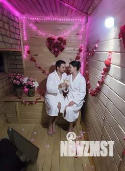 Студия квартира, посуточно, 42м2, 1/15 этаж