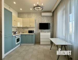 1-к квартира, посуточно, 40м2, 3/8 этаж