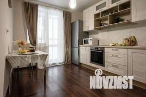 1-к квартира, посуточно, 40м2, 5/19 этаж