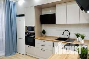 1-к квартира, посуточно, 42м2, 2/19 этаж