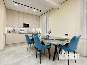 1-к квартира, посуточно, 57м2, 1/1 этаж