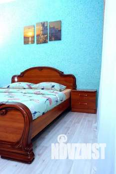 1-к квартира, посуточно, 40м2, 2/10 этаж