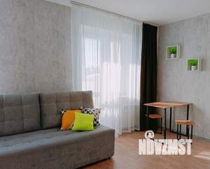 Студия квартира, посуточно, 35м2, 2/10 этаж