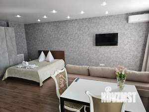 Студия квартира, посуточно, 42м2, 4/9 этаж