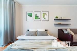 1-к квартира, посуточно, 42м2, 4/10 этаж