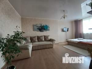 1-к квартира, посуточно, 39м2, 7/16 этаж