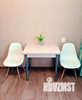 1-к квартира, посуточно, 37м2, 1/9 этаж