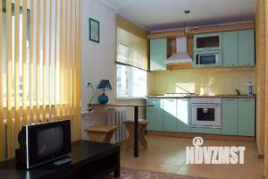 2-к квартира, посуточно, 50м2, 1/1 этаж