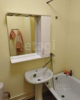 1-к квартира, на длительный срок, 40м2, 4/10 этаж