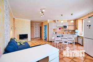 3-к квартира, посуточно, 82м2, 1/1 этаж