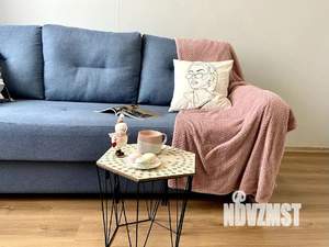 Студия квартира, посуточно, 42м2, 19/19 этаж