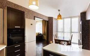 2-к квартира, посуточно, 75м2, 1/1 этаж