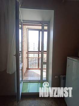 Студия квартира, посуточно, 40м2, 6/10 этаж