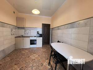 1-к квартира, посуточно, 39м2, 6/12 этаж