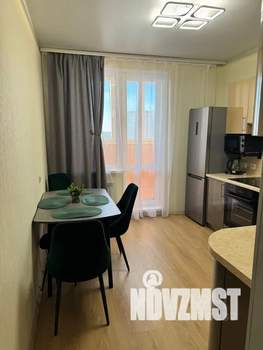 1-к квартира, посуточно, 35м2, 14/19 этаж