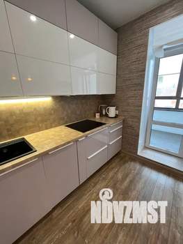 Студия квартира, посуточно, 40м2, 2/9 этаж