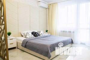 1-к квартира, посуточно, 35м2, 4/18 этаж