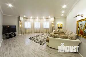 2-к квартира, посуточно, 110м2, 1/1 этаж