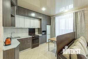 Студия квартира, посуточно, 33м2, 2/10 этаж