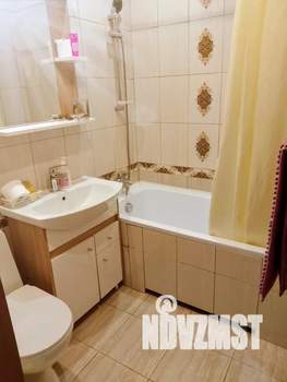 2-к квартира, посуточно, 40м2, 5/5 этаж