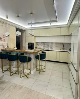 4-к квартира, на длительный срок, 105м2, 3/16 этаж