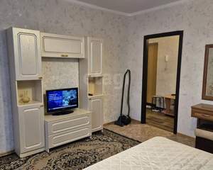 1-к квартира, на длительный срок, 45м2, 6/10 этаж