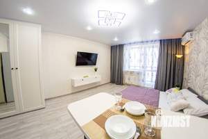 Студия квартира, посуточно, 33м2, 10/15 этаж
