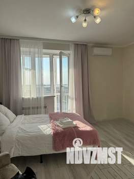 Студия квартира, посуточно, 27м2, 12/17 этаж