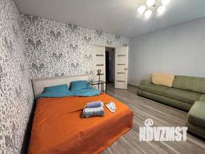 1-к квартира, посуточно, 40м2, 1/1 этаж
