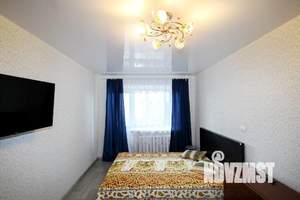 1-к квартира, посуточно, 33м2, 4/9 этаж