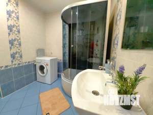 Студия квартира, посуточно, 40м2, 16/17 этаж