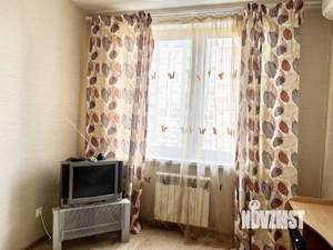 1-к квартира, посуточно, 40м2, 10/18 этаж