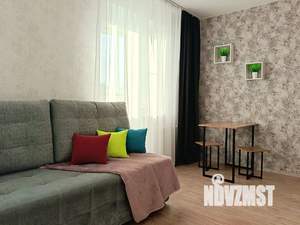 Студия квартира, посуточно, 35м2, 2/10 этаж