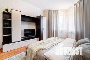 1-к квартира, посуточно, 42м2, 4/10 этаж