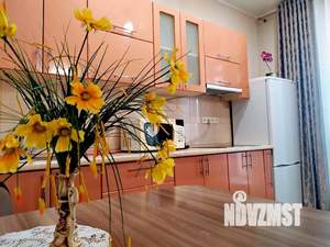 Студия квартира, посуточно, 40м2, 1/15 этаж