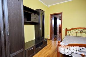 2-к квартира, посуточно, 80м2, 1/1 этаж