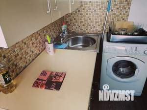 1-к квартира, посуточно, 38м2, 2/9 этаж