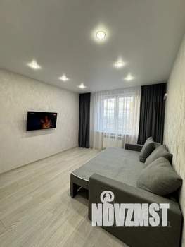 1-к квартира, посуточно, 40м2, 15/17 этаж
