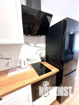 1-к квартира, посуточно, 37м2, 8/10 этаж