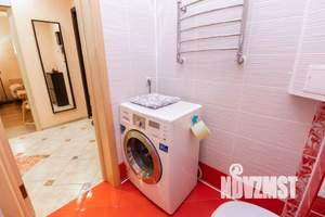 1-к квартира, посуточно, 55м2, 8/12 этаж