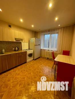 1-к квартира, посуточно, 40м2, 4/9 этаж