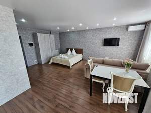 Студия квартира, посуточно, 42м2, 4/9 этаж