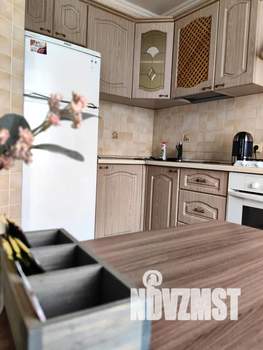 1-к квартира, посуточно, 37м2, 6/9 этаж