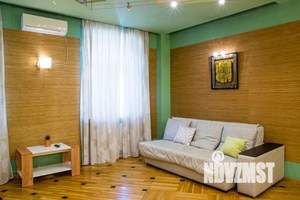 1-к квартира, посуточно, 90м2, 1/10 этаж