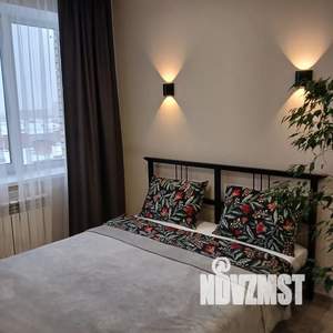 Студия квартира, посуточно, 43м2, 8/10 этаж