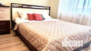 1-к квартира, посуточно, 37м2, 1/1 этаж